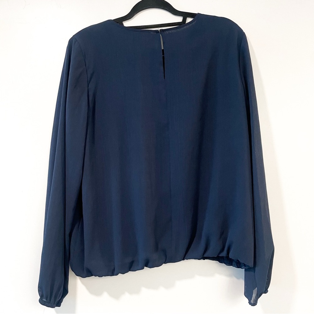 Elegant Navy Blue Women's Top XL - Picture 7 of 7